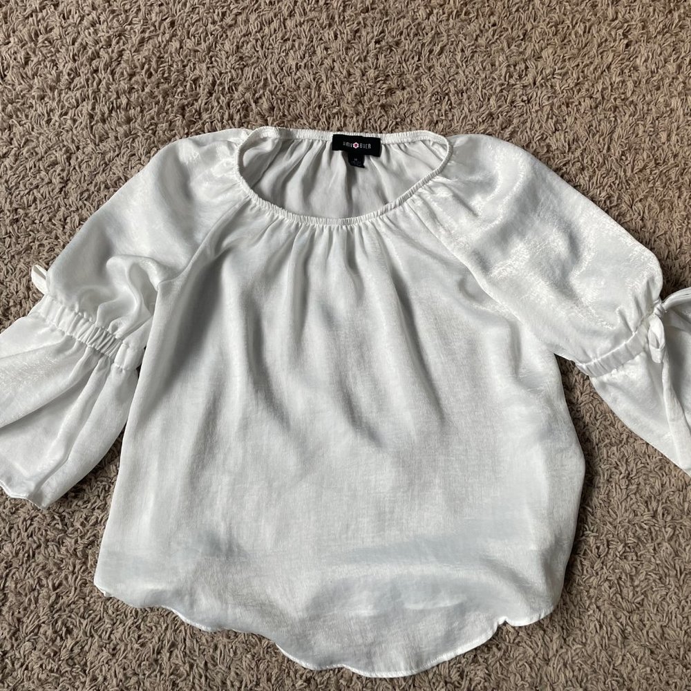 EUC - Amy Byer White Shirt Size 10/12